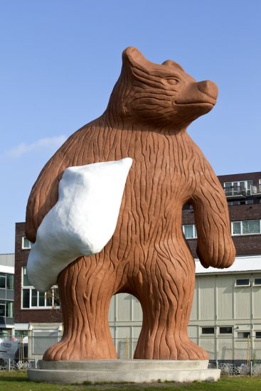 bear-with-pillow