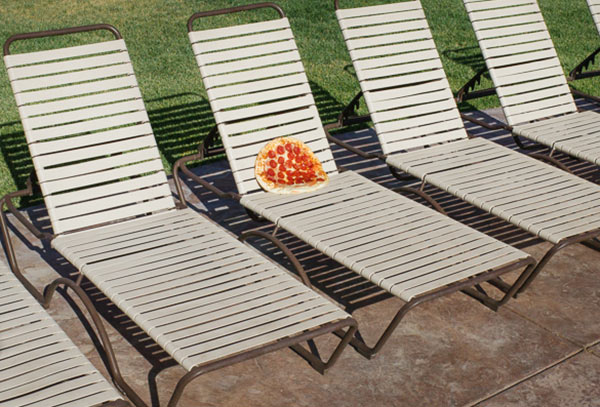 pizza-deck-chair